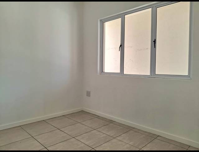 2 BEDROOM APARTMENT FOR SALE IN MANOR ESTATES